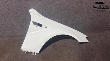 BMW M6 F07 F12 F13 Zijpaneel Spatbord Rechts beschikbaar voor biedingen