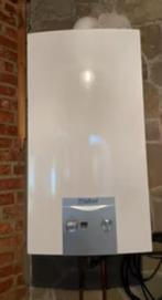 Boiler Turbomag 17 Vaillant, Doe-het-zelf en Bouw, Chauffageketels en Boilers, Ophalen of Verzenden, Zo goed als nieuw, Aardgas