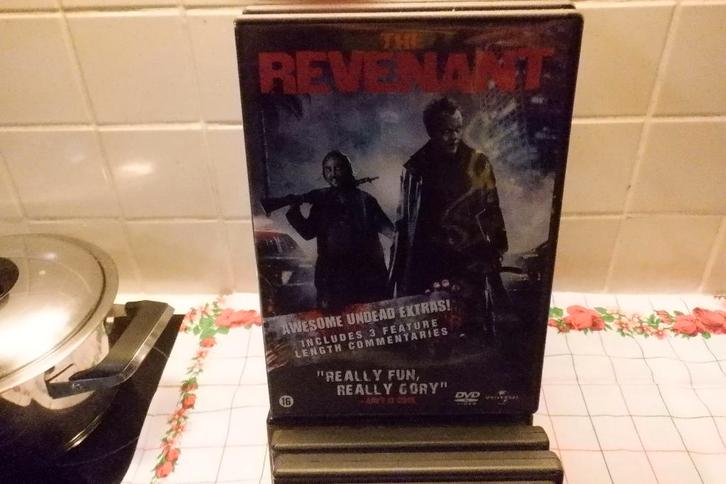 DVD The Revenant., Cd's en Dvd's, Dvd's | Horror, Zo goed als nieuw, Vampiers of Zombies, Vanaf 16 jaar, Verzenden