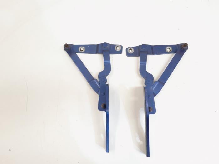 Charnière hayon d'un Ford Street Ka, Autos : Pièces & Accessoires, Autres pièces automobiles, Ford, Utilisé, 3 mois de garantie