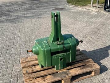 Easymass 600 kg gewicht john deere beschikbaar voor biedingen