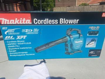 Makita Cordless Blower (bladblazer en zuiger) 2x18V beschikbaar voor biedingen