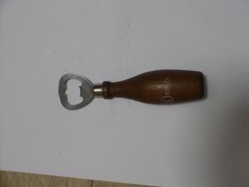 Oude flesopener van ORVAL beschikbaar voor biedingen