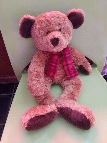 Teddybeer  beschikbaar voor biedingen