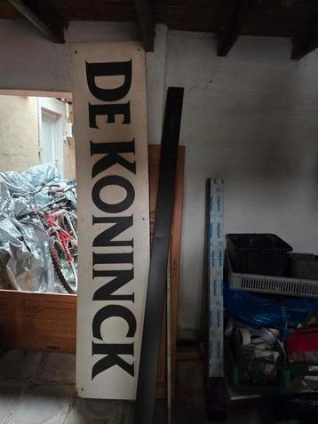 Vintage bord, De Koninck. beschikbaar voor biedingen
