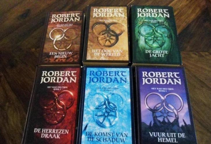 Robert jordans rad der tijds, Boeken, Fantasy, Zo goed als nieuw, Verzenden