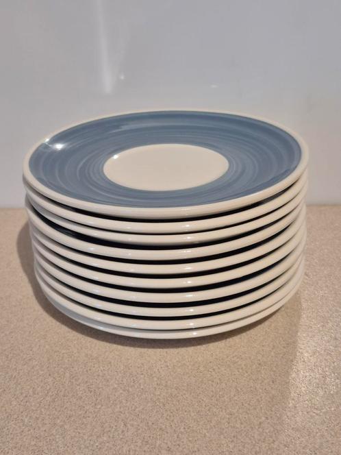 Boch Frères vintage ondertassen (10 stuks) beige blauw, Huis en Inrichting, Keuken | Servies, Gebruikt, Bord(en), Overige stijlen
