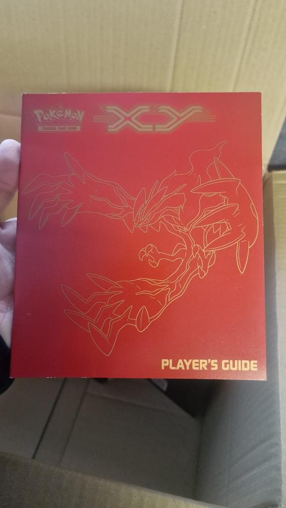 Pokémon Player's Guide collectie (SWSH & SV), Hobby en Vrije tijd, Verzamelkaartspellen | Pokémon, Zo goed als nieuw, Boek of Catalogus