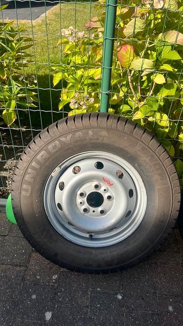Winterbanden mobilhome steek 5 x 118 beschikbaar voor biedingen