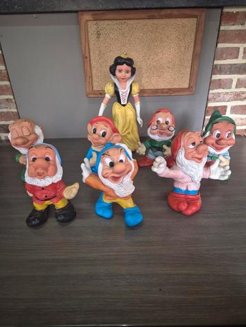 Vintage piep/knijp pop beschikbaar voor biedingen
