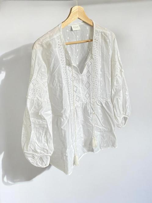 VILA - Blouse unie manches longues lanternes style bohème, Vêtements | Femmes, Blouses & Tuniques, Porté, Taille 38/40 (M), Blanc