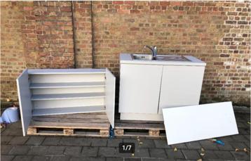 kitchenette / kleine keuken beschikbaar voor biedingen