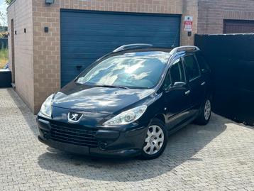 Peugeot 307sw 1.6HDI 7Plaats AIRCO PanoDak  2sleutels beschikbaar voor biedingen