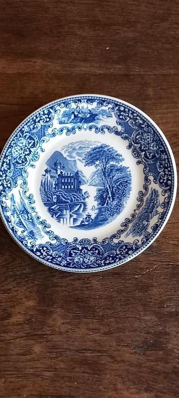Vintage sierbord & siertegel beschikbaar voor biedingen