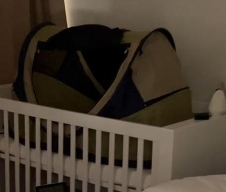 DERYAN PEUTERTENTJE, Kinderen en Baby's, Babywiegjes en Ledikanten, Zo goed als nieuw, Ophalen