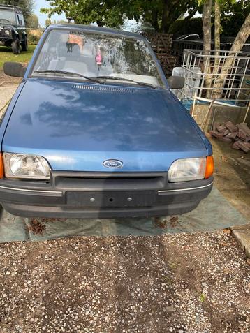 Ford escort voor onderdelen beschikbaar voor biedingen
