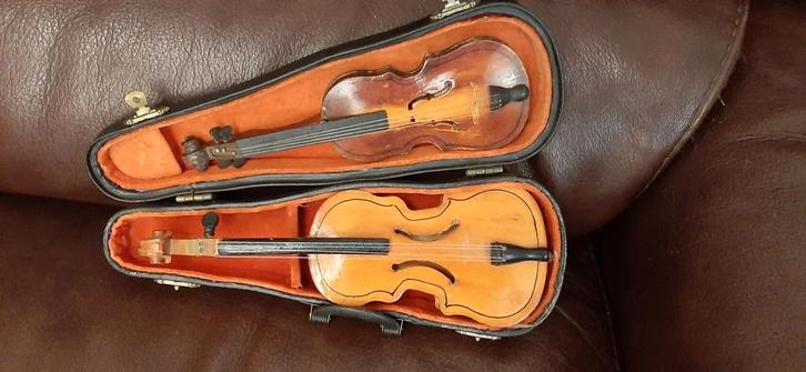 Miniatuur Viool Set in Koffer, Muziek en Instrumenten, Strijkinstrumenten | Violen en Altviolen, Zo goed als nieuw, Viool, Ophalen of Verzenden