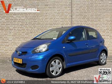 Toyota Aygo 1.0-12V Comfort Navigator | 5 Deurs | Airco | beschikbaar voor biedingen