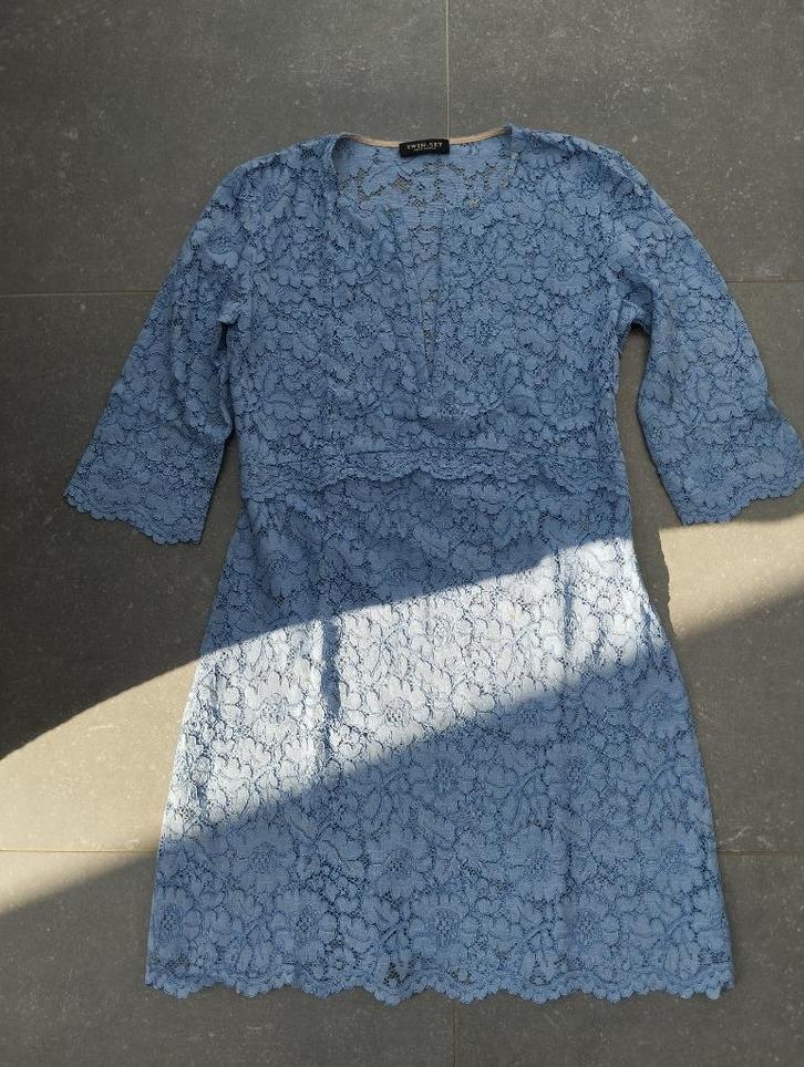 Sporadisch gedragen kleedje.   (Twin-Set by Simona Barbieri), Kleding | Dames, Jurken, Zo goed als nieuw, Maat 42/44 (L), Paars