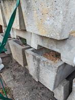 Betonnen bloembakken 7 stuks 25€/bak inclusief voetjes, Tuin en Terras, Ophalen, Zo goed als nieuw