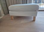Poef Ikea Karlstad beige, Huis en Inrichting, Zetels | Voetbanken en poefs, Ophalen, Gebruikt, 50 tot 75 cm, Stof