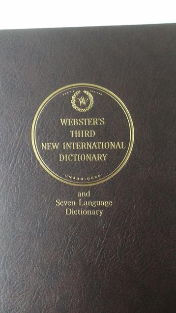 Webster’s Third New International Dictionary, 3 volumes 1981