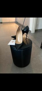 Louboutin maat 40, Kleding | Dames, Ophalen, Zwart, Zo goed als nieuw, Schoenen met hoge hakken