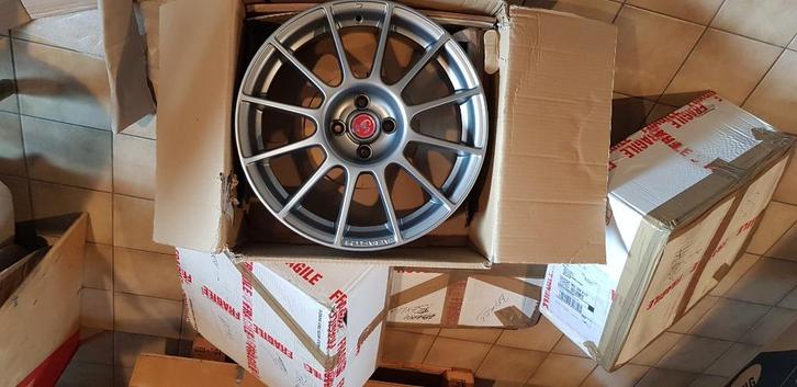 Jantes Fiat 500/595 competizione  Abarth, Auto diversen, Auto-accessoires, Nieuw, Ophalen