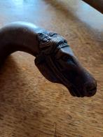 Antieke wandelstok handgesneden paardenkop, Ophalen