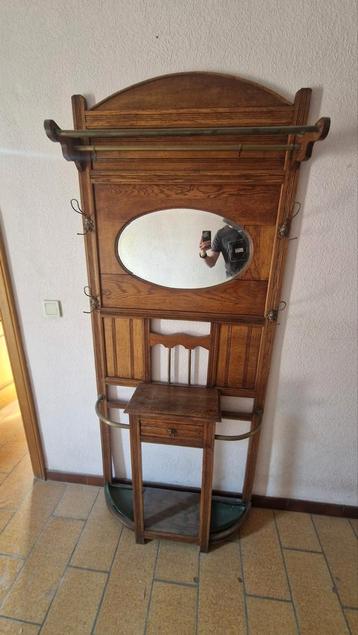 Porte-manteau ancien beschikbaar voor biedingen
