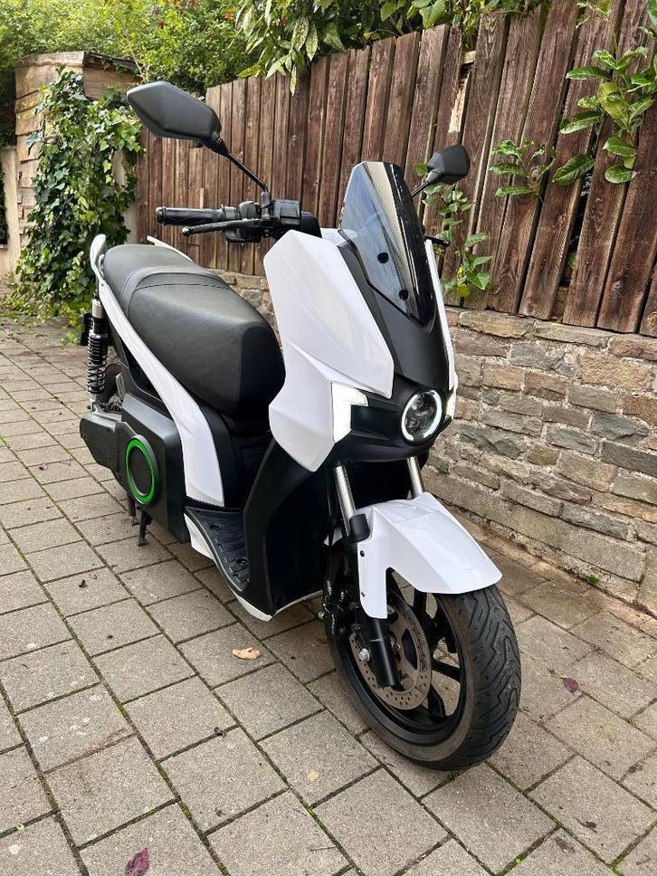 Silence S01 elektrische scooter, equivalent van 125 cm³,, Motoren, Motoren | Overige merken, Particulier, Scooter, 11 kW of minder