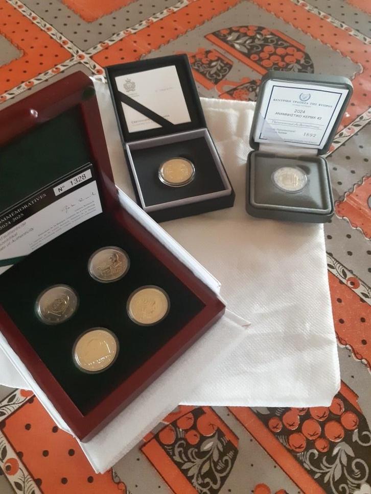 Mooie compositie van 3 bijzondere 2€ uitgiften., Verzamelen, Overige Verzamelen, Nieuw, Ophalen of Verzenden