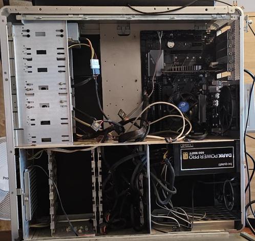 NAS 12 x 3.5", Computers en Software, NAS, Gebruikt, Ophalen