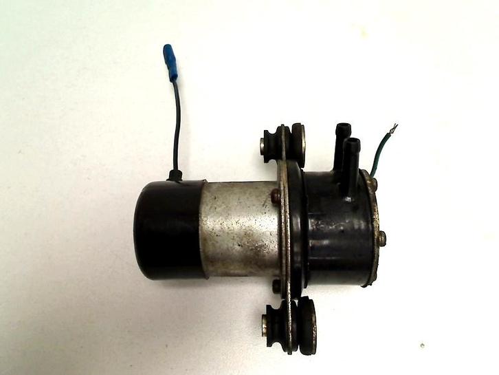 Pompe à essence Honda VF 750 C MAGNA 1982-1984 V45, Motos, Pièces | Honda, Utilisé, Enlèvement ou Envoi