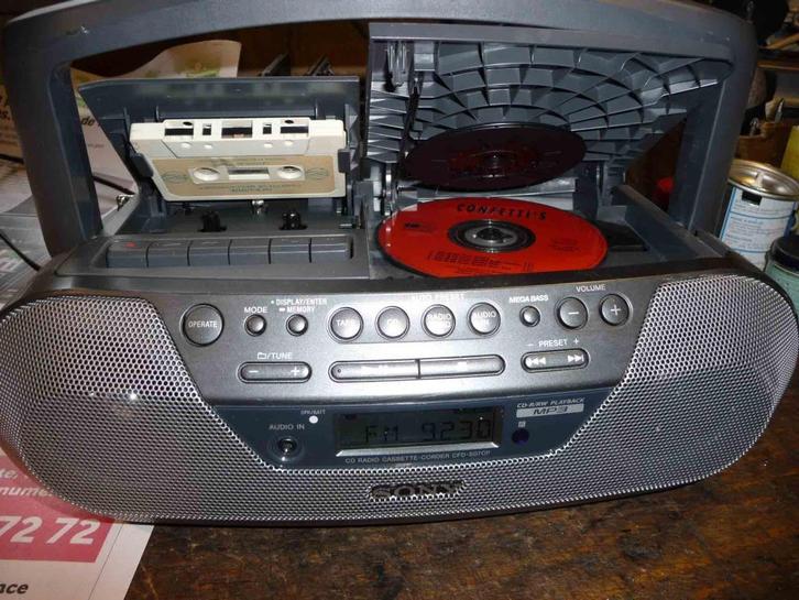Radio +  K7 + CD  Boombox portative SONY CFD-S07CP - stéréo, TV, Hi-fi & Vidéo, Radios, Utilisé, Autres types, Enlèvement ou Envoi