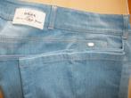 Te koop: Nieuw! Mooie licht blauwe jeansbroek van "Brax", 42, 42R 31/32, Ophalen, Nieuw, Blauw