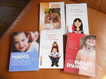 lot de 4 livres sur bébé, enfant, leur éducation