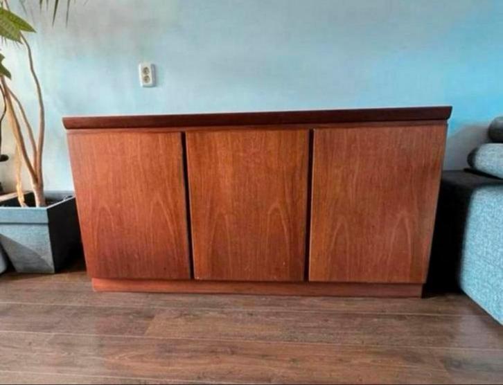 Skovby dressoir vintage teakhout sideboard antiek, Huis en Inrichting, Kasten | Dressoirs, Gebruikt, Met lade(s), Teakhout, Ophalen