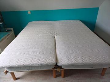 Topdekmatras disponible aux enchères