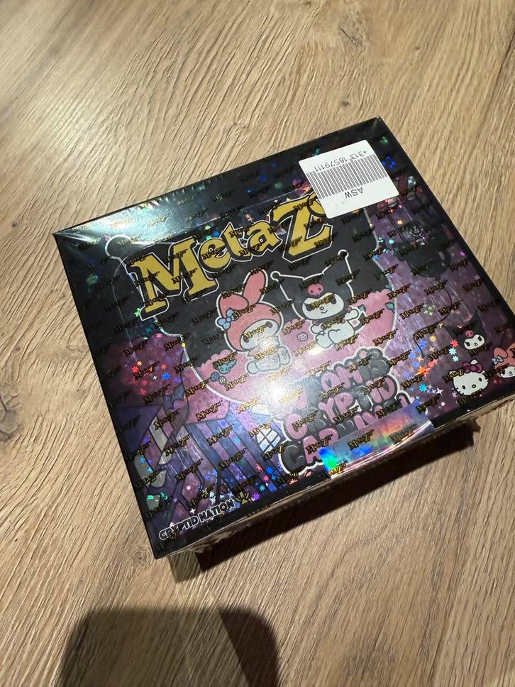 Boite scellée Cryptid Carnival de Metazoo Kuromi !, Hobby & Loisirs créatifs, Jeux de cartes à collectionner | Autre, Neuf, Booster box