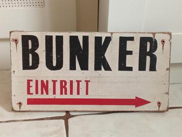 Duitse wegwijzer uit de Tweede Wereldoorlog: BUNKER ENTRITT beschikbaar voor biedingen