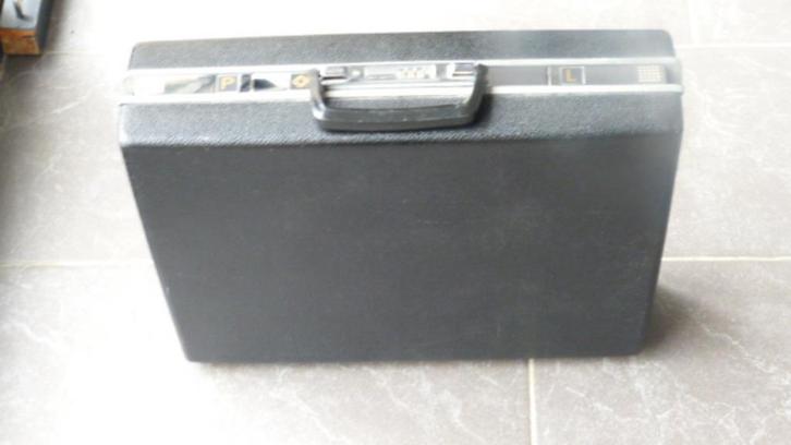 Samsonite attachécase, Bijoux, Sacs & Beauté, Valises, Utilisé, Plastique dur, Moins de 50 cm, Moins de 35 cm, Clé, Enlèvement