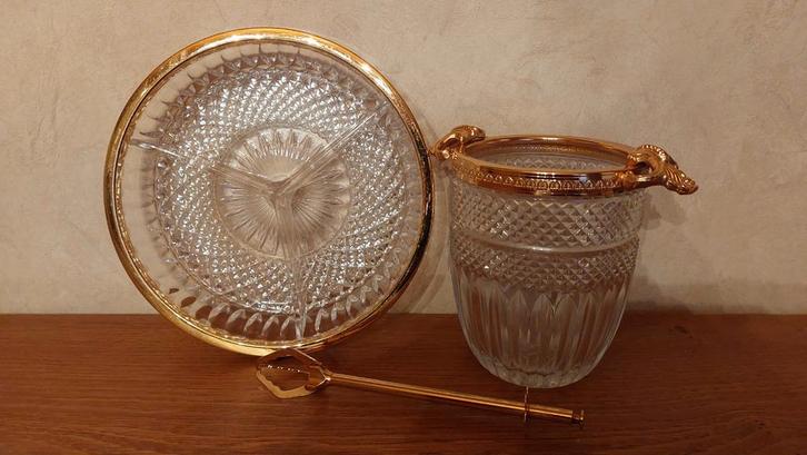 Cristaux
Pince à seau à glace Apero Bowl, Antiquités & Art, Antiquités | Verre & Cristal, Enlèvement ou Envoi