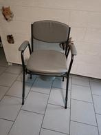 chaise percée avec 4 pieds réglables en hauteur larg.50cm, Zo goed als nieuw, Ophalen
