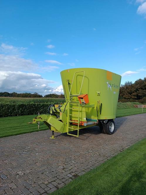 STORTI Dunker 14m3 voermengwagen Gereviseerd, Articles professionnels, Agriculture | Outils, Élevage, Technique d'alimentation