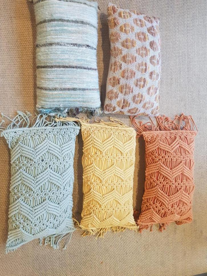 Sierkussens merk Pomax, Huis en Inrichting, Woonaccessoires | Kussens, Zo goed als nieuw, Ophalen