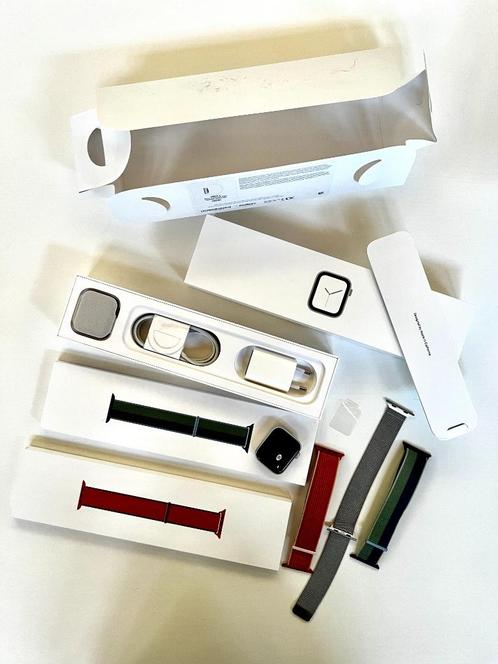 Apple Watch Series 4 44 mm, Handtassen en Accessoires, Smartwatches, Zo goed als nieuw, Conditie, Ophalen