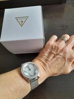 nieuwe zilveren horloge van Guess, Handtassen en Accessoires, Horloges | Dames, Nieuw, Met strass, Guess, Ophalen of Verzenden