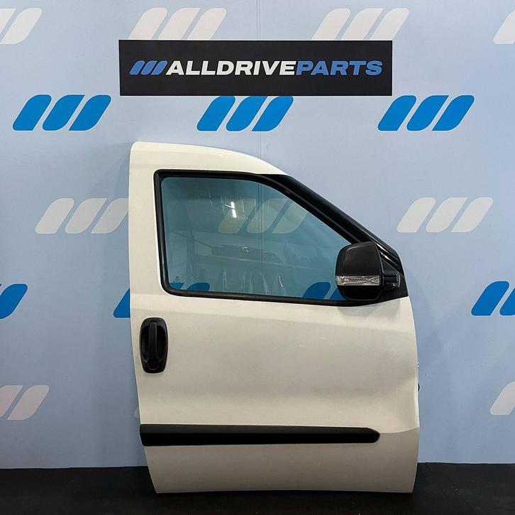 Fiat Doblo Opel Combo Voorportier rechts wit 52122944, Autos : Pièces & Accessoires, Carrosserie & Tôlerie, Porte, Avant, Droite