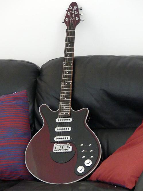 Brian May gitaar, Muziek en Instrumenten, Snaarinstrumenten | Gitaren | Elektrisch, Zo goed als nieuw, Ophalen